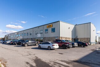 Plus de détails pour 110 Bentley Ave, Nepean, ON - Industriel/Logistique à louer