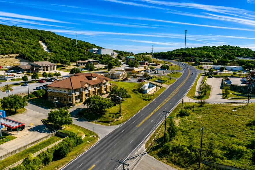 20624 Hwy 1431, Lago Vista, TX à louer - Photo de l’immeuble – Image 3 sur 12
