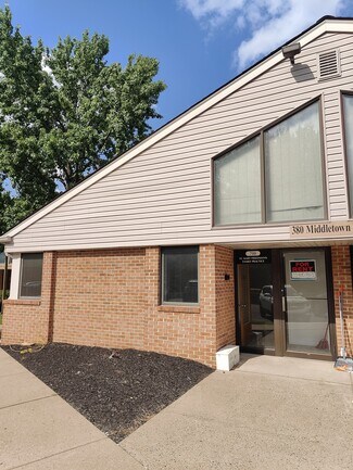 Plus de détails pour 380 Middletown Blvd, Langhorne, PA - Médical à louer