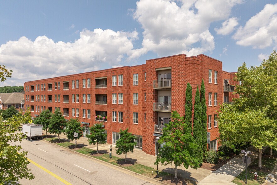 1060-1090 Loftis Blvd, Newport News, VA à louer - Photo de l’immeuble – Image 2 sur 4