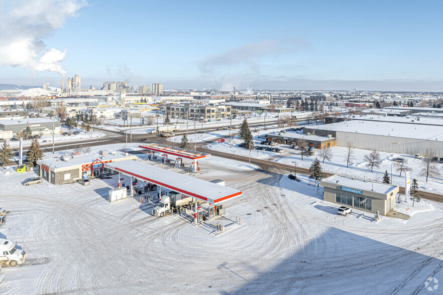 11748 167th St NW, Edmonton, AB à louer - Aérien – Image 2 sur 3