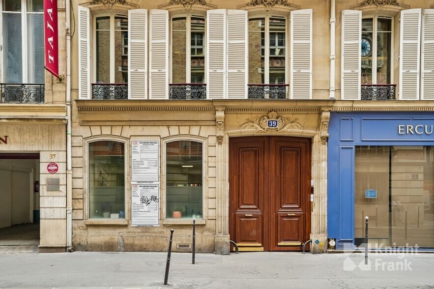 39 Rue Des Mathurins, Paris à louer - Photo de l’immeuble – Image 2 sur 9