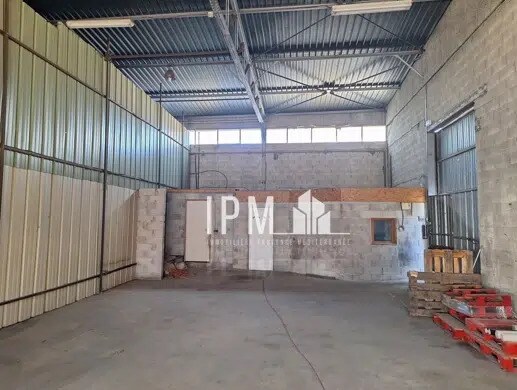Industriel/Logistique dans Vitrolles à louer - Photo de l’immeuble – Image 2 sur 5