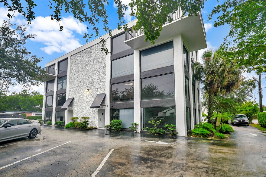 150 E Davie Blvd, Fort Lauderdale, FL à louer - Photo de l’immeuble – Image 3 sur 28