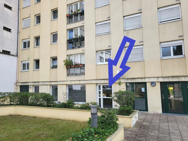 Plus de détails pour Bureau à louer