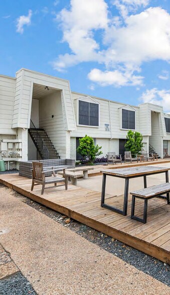 1830 W Rundberg Ln, Austin, TX à vendre - Photo de l’immeuble – Image 3 sur 21