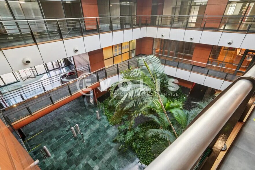 Bureau dans Rosny-sous-Bois à louer - Photo de l’immeuble – Image 2 sur 14