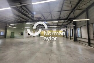 Plus de détails pour Local d'activités à louer