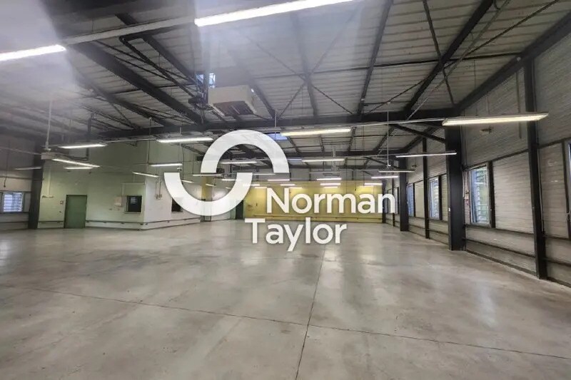 Local d’activités dans Vendargues à louer Photo de l’immeuble– Image 1 sur 9