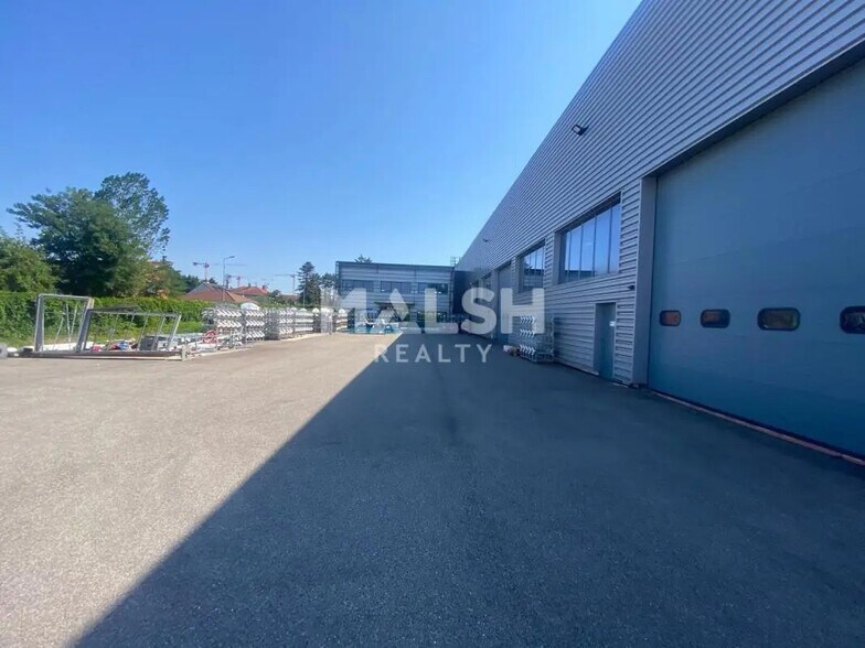 Bureau dans Villeurbanne à louer - Photo de l’immeuble – Image 1 sur 9