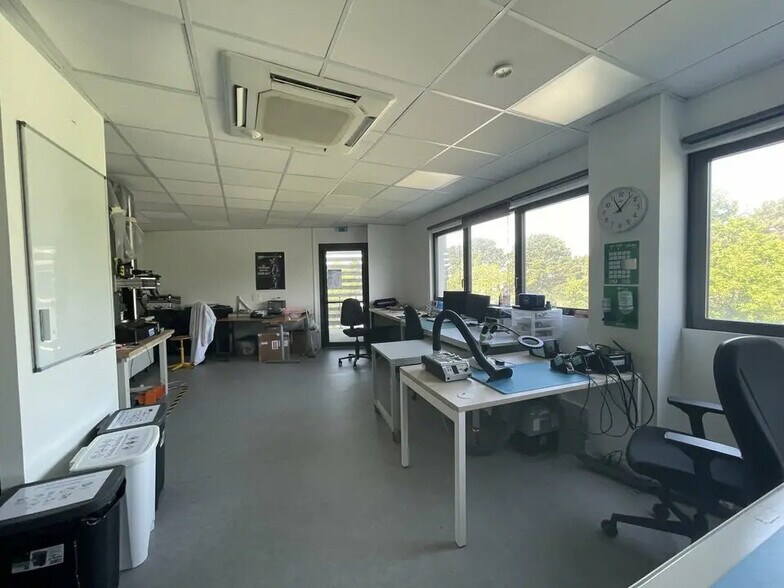 830 Rue Pierre Landais, Caudan à louer - Photo de l’immeuble – Image 3 sur 6