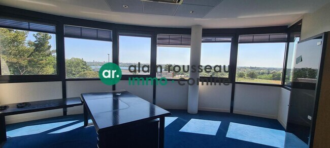 Plus de détails pour Bureau à louer