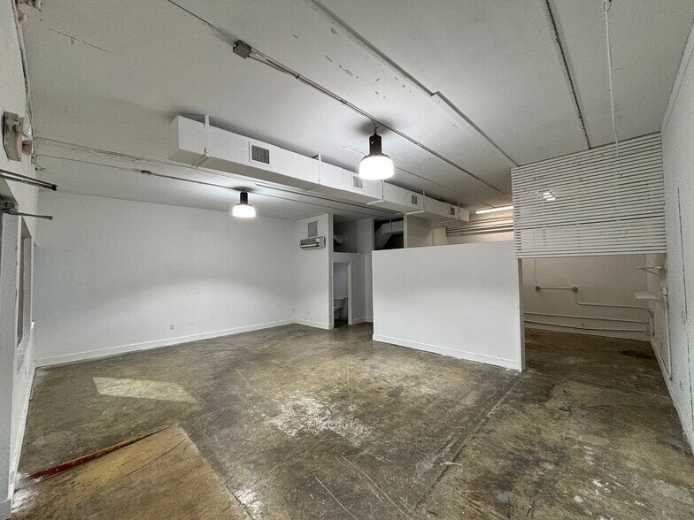 219 NW 20th St, Miami, FL à louer - Photo de l’immeuble – Image 2 sur 7