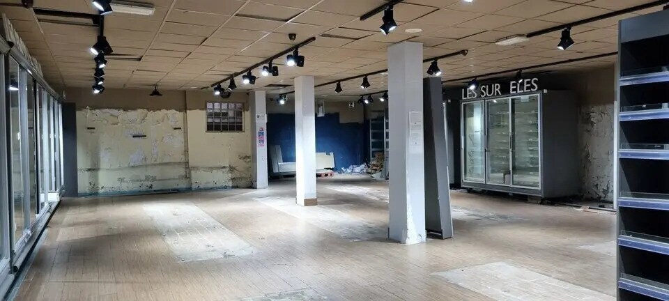 Local commercial dans Paris à louer - Photo de l’immeuble – Image 2 sur 6