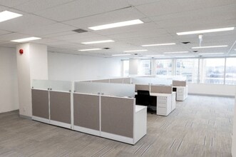 111 Gordon Baker Rd, Toronto, ON à louer Photo intérieure– Image 2 sur 4