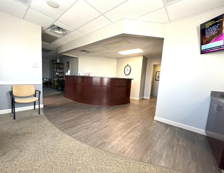 5900 Long Meadow Dr, Middletown, OH à louer - Hall d’entrée – Image 2 sur 2