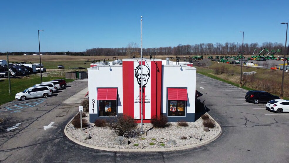 311 US Highway 31 S, Traverse City, MI à vendre - Photo de l’immeuble – Image 1 sur 10