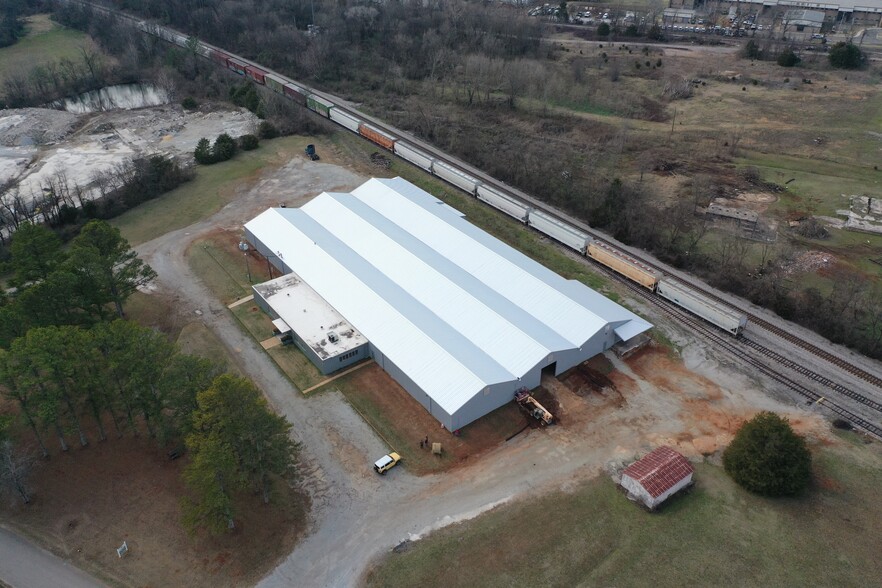1313 Frazier St, Athens, AL à louer - Photo de l’immeuble – Image 3 sur 4