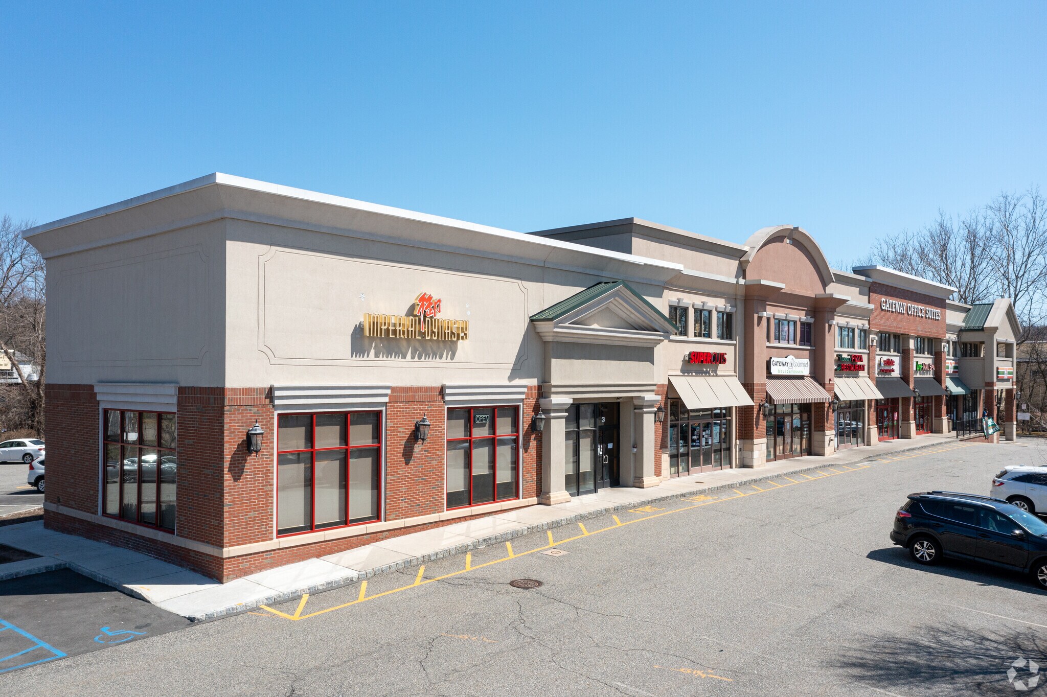 1-21 Franklin Tpke, Mahwah, NJ à louer Photo principale– Image 1 sur 14