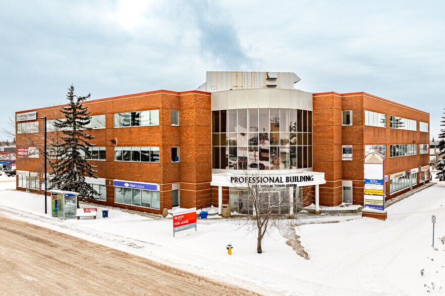 6203 28th Ave NW, Edmonton, AB à louer - Photo de l’immeuble – Image 2 sur 5