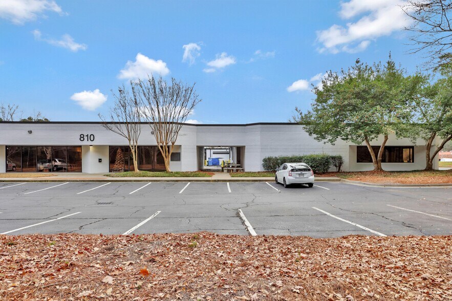 821 Livingston Ct SE, Marietta, GA à louer - Photo de l’immeuble – Image 2 sur 9