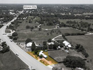 Plus de détails pour 603 W Main St, Johnson City, TX - Bureau à vendre