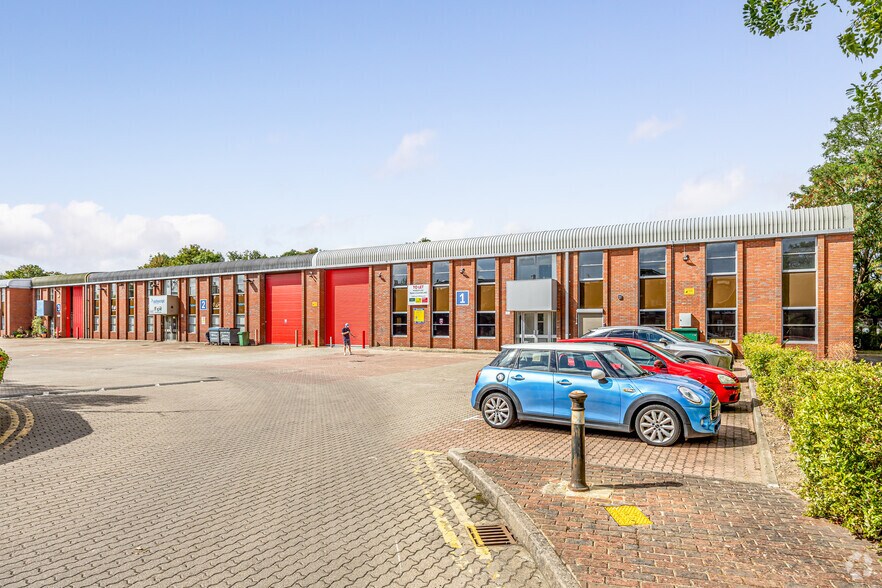 Heathlands Clos, Twickenham à louer - Photo de l’immeuble – Image 3 sur 3