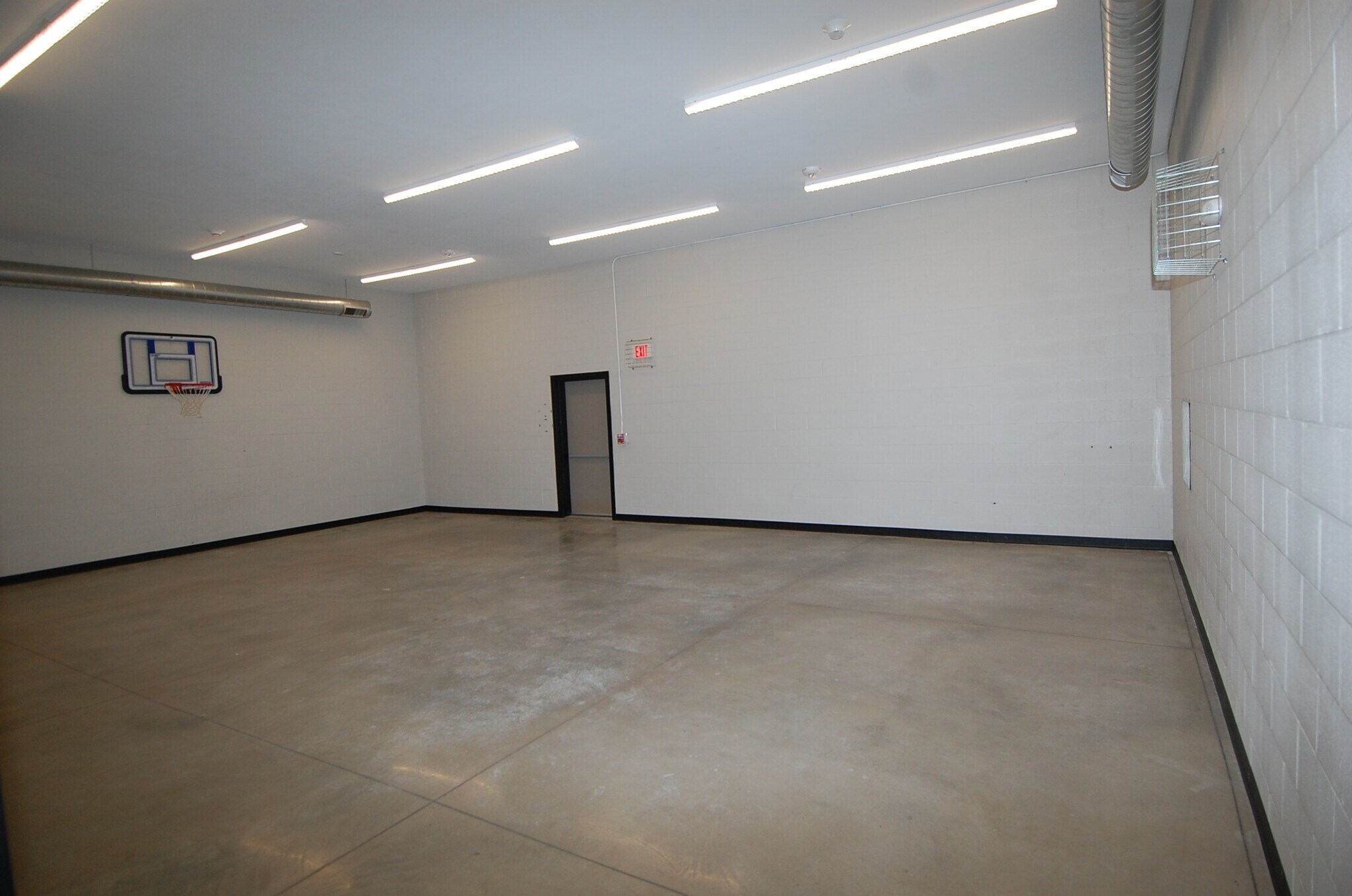 740 Community Dr, North Liberty, IA à louer Photo intérieure– Image 1 sur 9