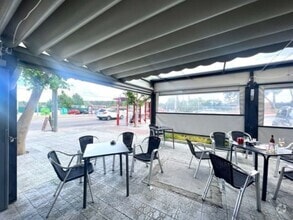 Local commercial dans Aldea del Fresno, Madrid à louer Photo intérieure– Image 2 sur 2