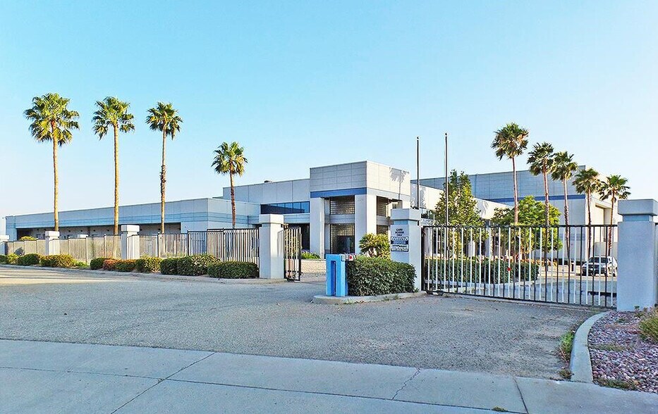 4010 Georgia Blvd, San Bernardino, CA à vendre - Photo de l’immeuble – Image 2 sur 10