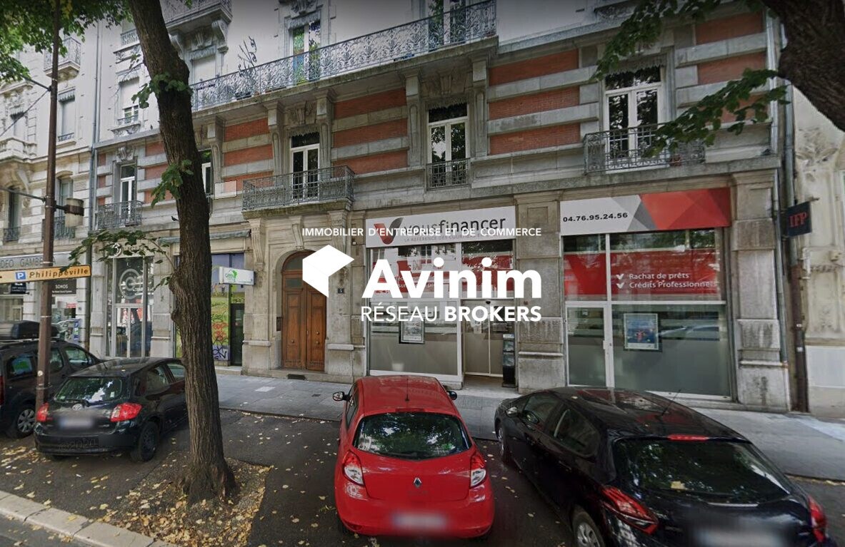 Local commercial dans Grenoble à louer Photo de l’immeuble– Image 1 sur 12