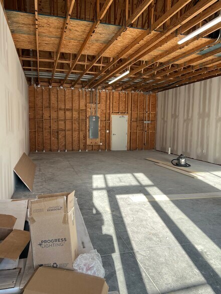 617 Myers Rd, Summerville, SC à louer - Photo de l’immeuble – Image 2 sur 12