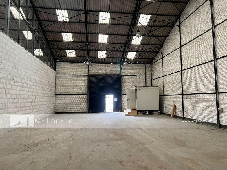 Industriel/Logistique dans Gennevilliers à louer - Photo de l’immeuble – Image 2 sur 4