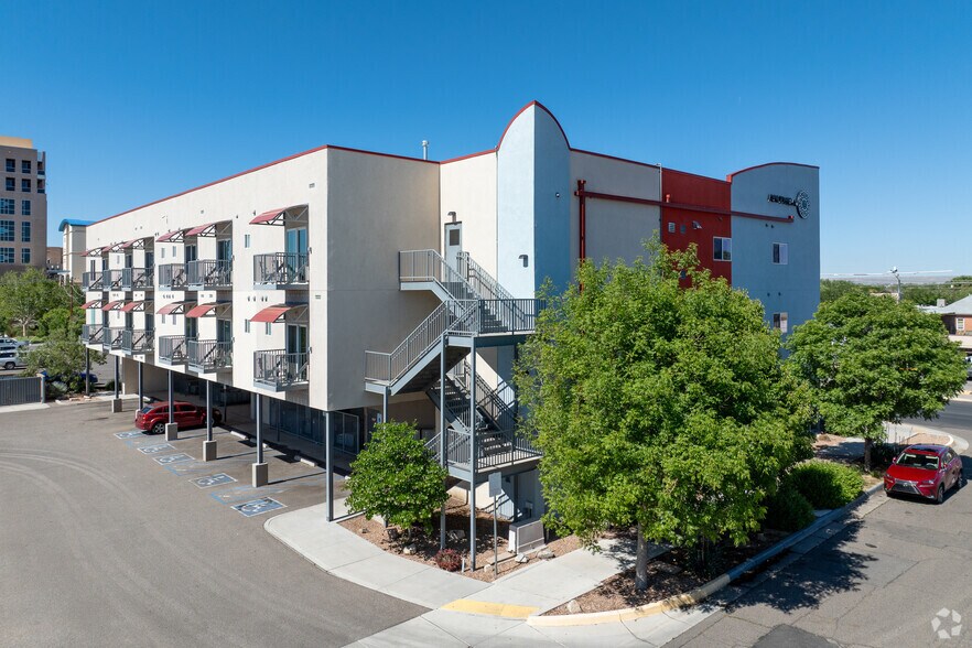 950 4th St NW, Albuquerque, NM à vendre - Photo de l’immeuble – Image 2 sur 20