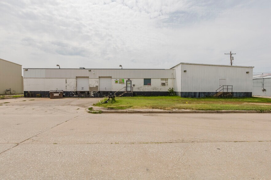925 E 19th St, Wichita, KS à vendre - Photo de l’immeuble – Image 1 sur 31