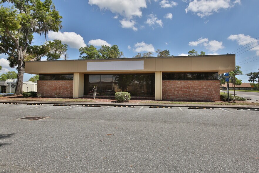 3617 NE 7th St, Ocala, FL à vendre - Photo de l’immeuble – Image 1 sur 18
