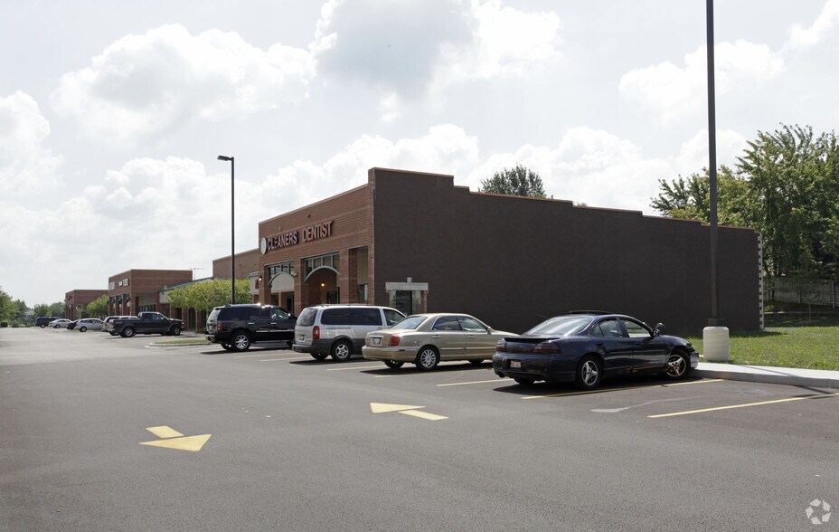 11925-11981 W 143rd St, Orland Park, IL à louer - Photo de l’immeuble – Image 3 sur 9