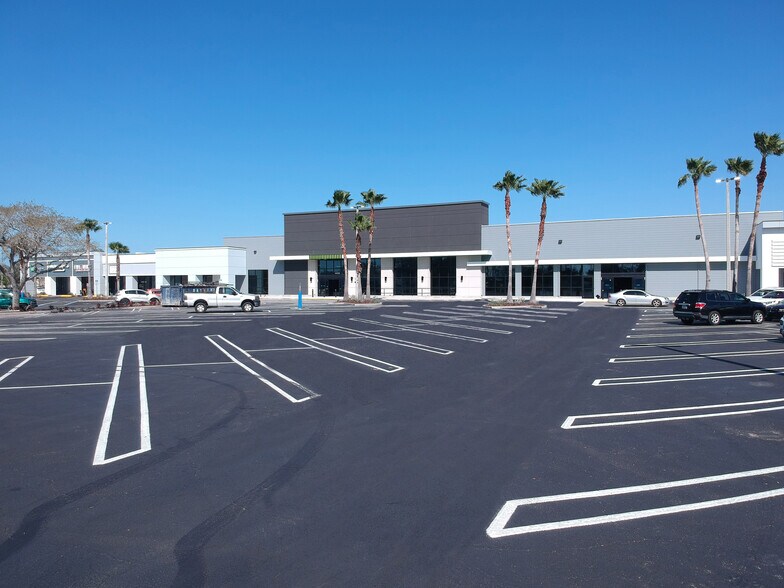 5502-5726 Cortez Rd W, Bradenton, FL à louer - Photo de l’immeuble – Image 3 sur 6