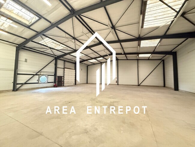 Plus de détails pour 12 Allée Des Informaticiens, Aix-en-Provence - Local d'activités à louer