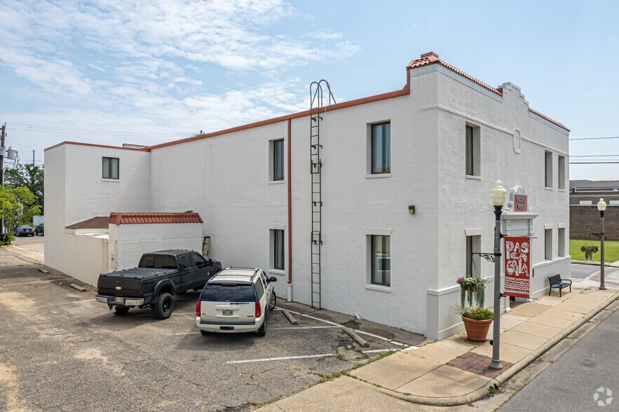 535 Delmas Ave, Pascagoula, MS à louer - Photo de l’immeuble – Image 2 sur 11
