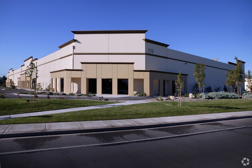 1312 Capital Blvd, Reno, NV à louer - Photo de l’immeuble – Image 2 sur 10