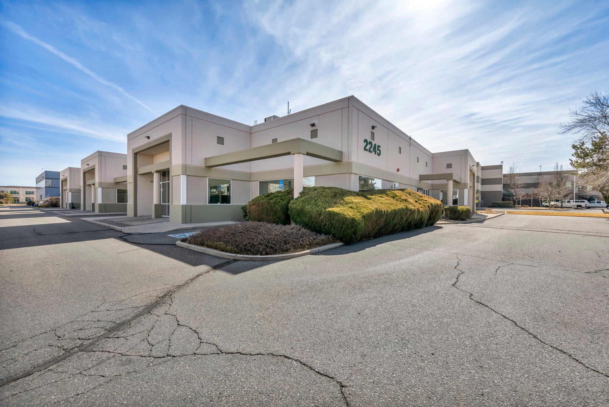 2245 Meridian Blvd, Minden, NV à louer Photo principale– Image 1 sur 21