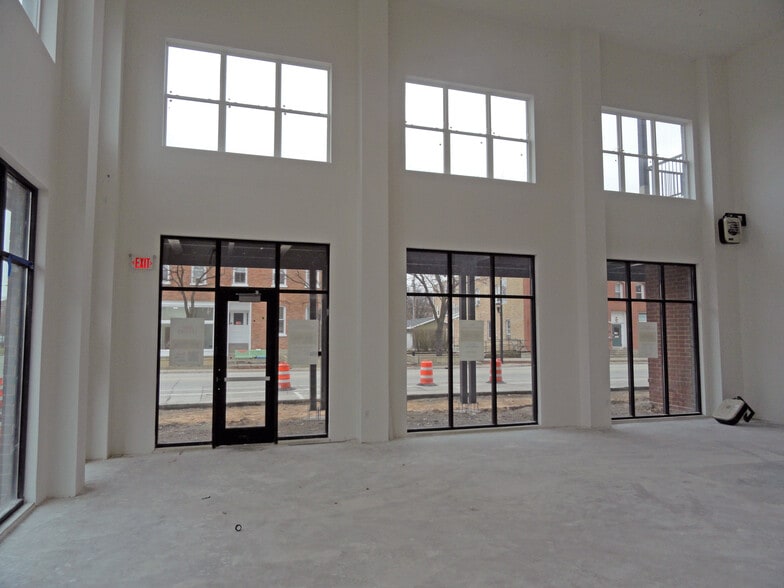 419 Donald Driver Way, Green Bay, WI à louer - Photo intérieure – Image 3 sur 9