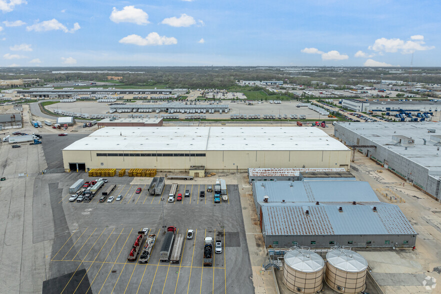1960 Terminal Ct, Joliet, IL à louer - Photo de l’immeuble – Image 3 sur 5