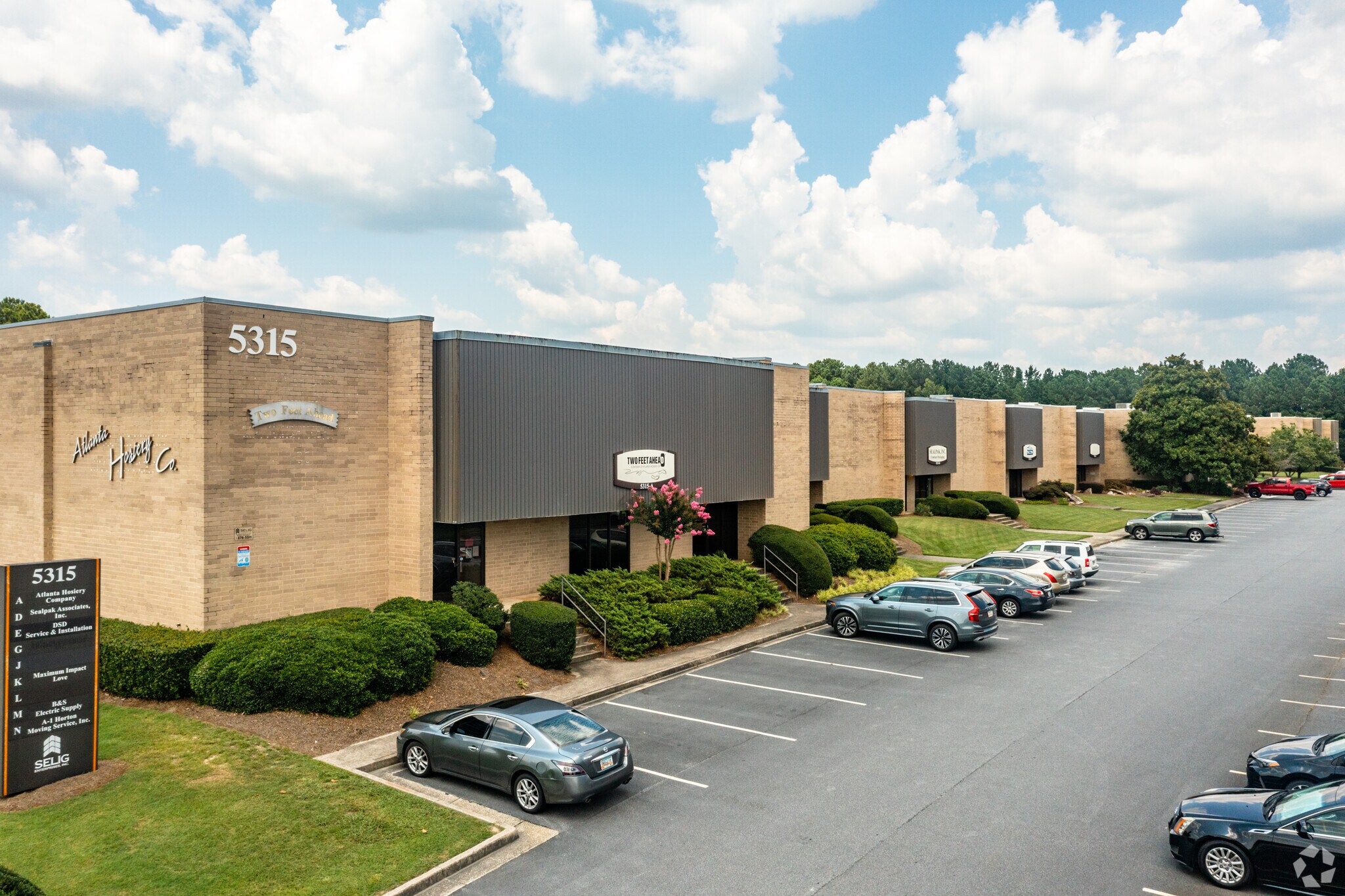 5315 Tulane Dr SW, Atlanta, GA à louer Photo principale– Image 1 sur 7