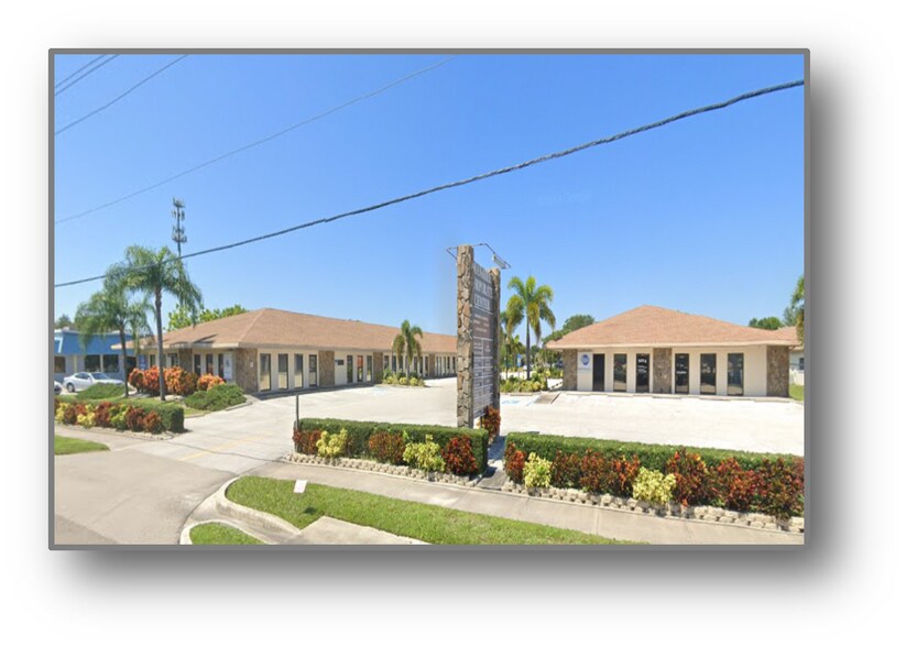 6404 Manatee Ave W, Bradenton, FL à louer - Photo de l’immeuble – Image 2 sur 8