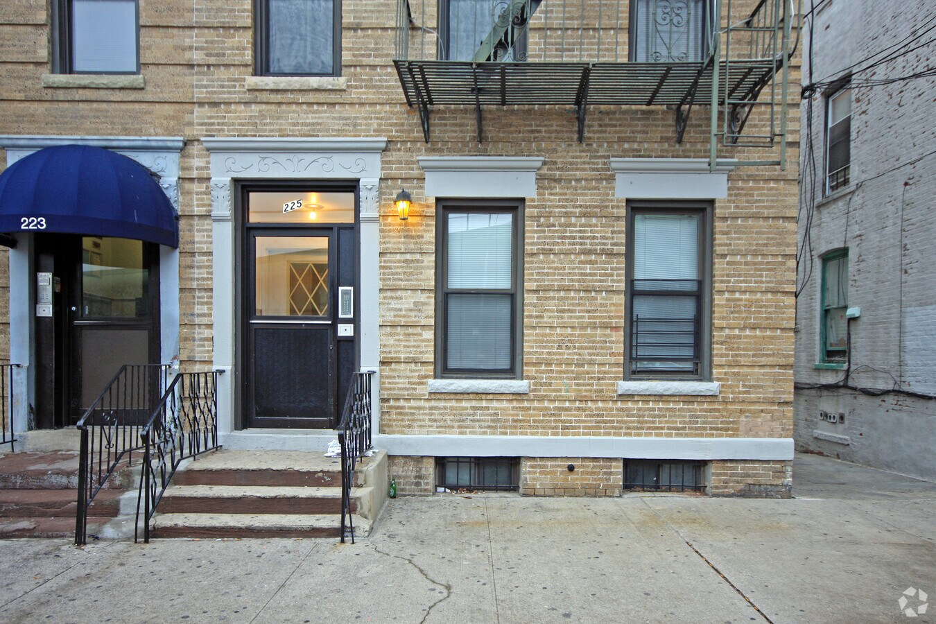 View Photo