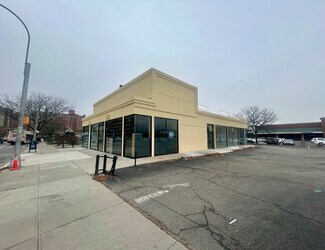 Plus de détails pour 725 Co Op City Blvd, Bronx, NY - Local commercial à louer