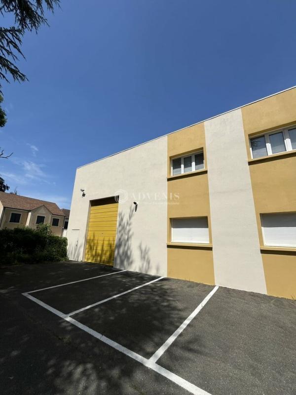 Plus de détails pour Local d'activités, Industriel/Logistique à louer