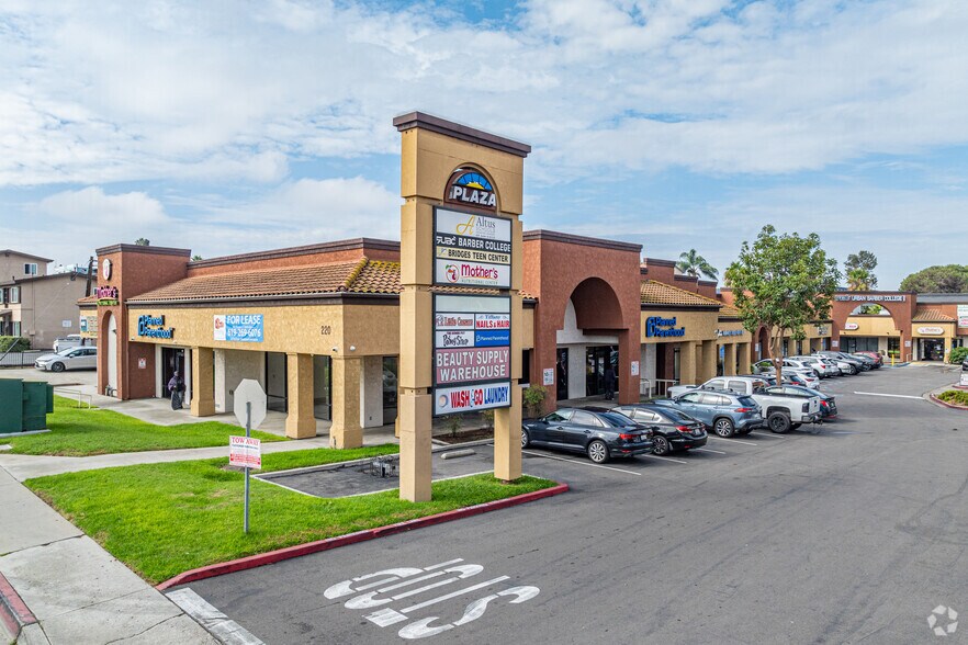 212-220 Euclid Ave, San Diego, CA à louer - Photo principale – Image 1 sur 11